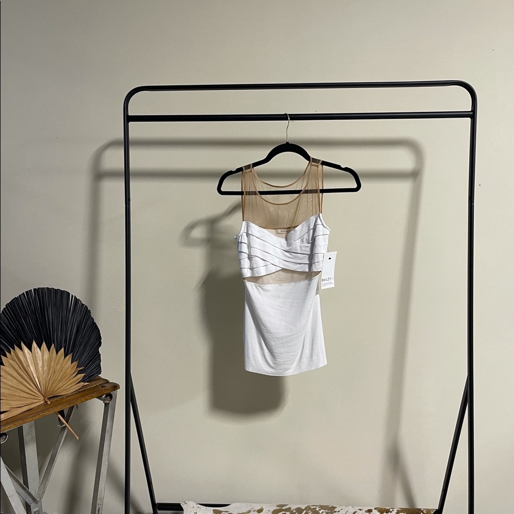 Bailey 44 top